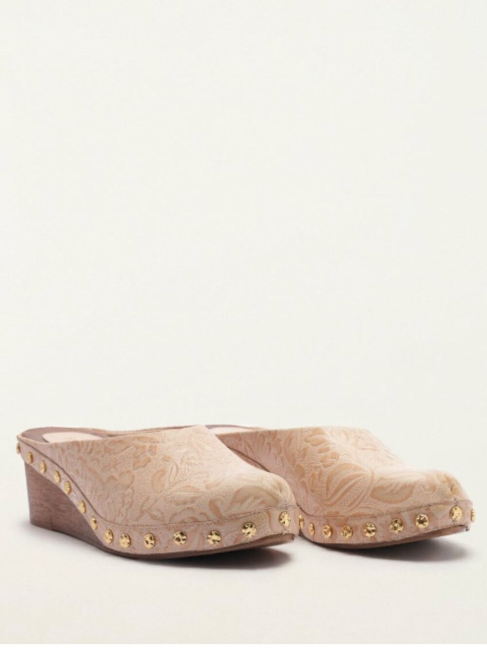 FARM Rio Cream Embossed Wedge Clog | Studded | Embellished | NWT/NIB | 8 / 38